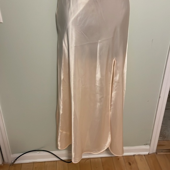 VINTAGE VICTORIA SECRET Sexy, lacey, mesh, long, split, nightgown- GOLD LABEL - Picture 5 of 14